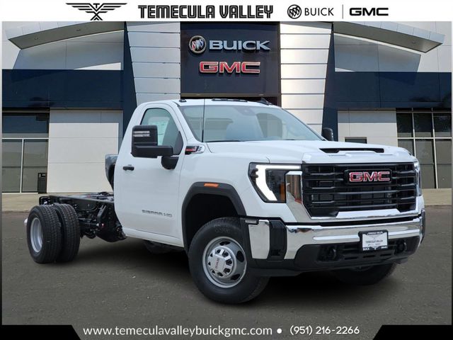 2025 GMC Sierra 3500 HD Chassis Cab