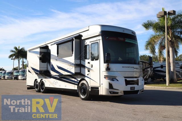 2026 Newmar Mountain Aire 3825