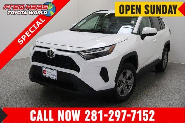 2025 Toyota RAV4 FWD