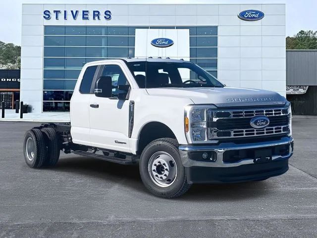 2026 Ford Chassis Cab