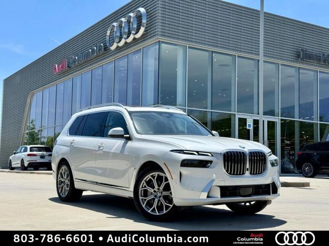 2023 BMW X7