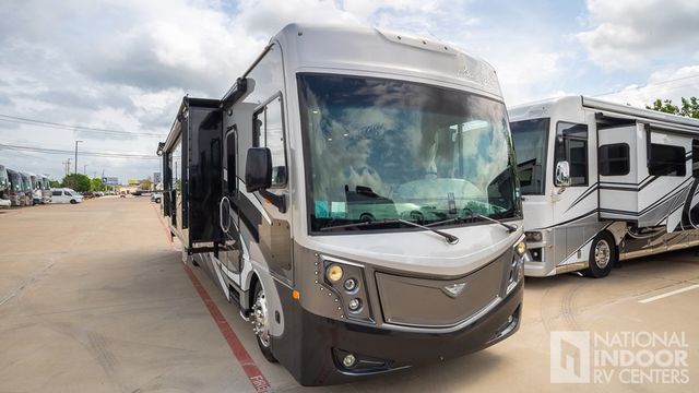 2021 Fleetwood Pace Arrow