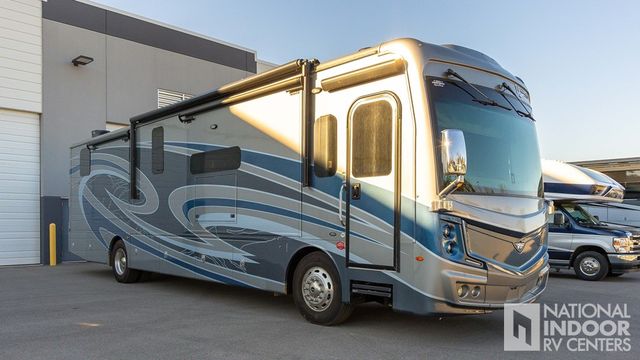 2024 Fleetwood Discovery