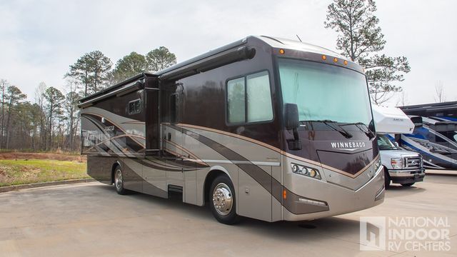 2017 Winnebago Forza