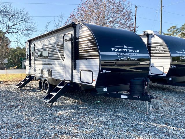 2026 East to West, Inc. Della Terra 251RD