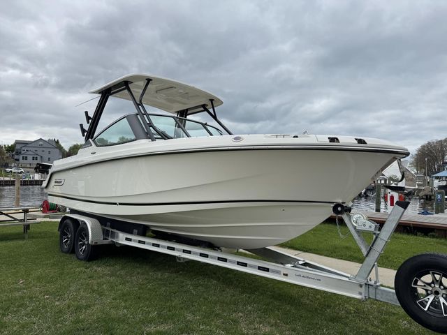2025 Boston Whaler 240 VANTAGE