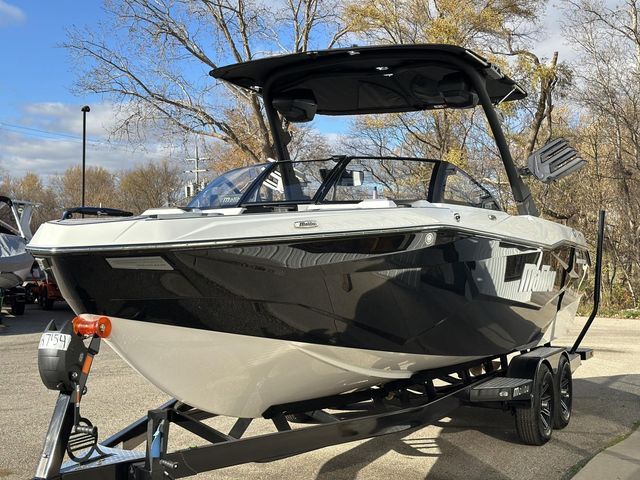 2025 Malibu Boats 25 LSV