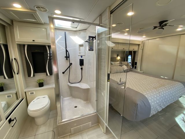 2026 Tiffin Motorhomes Phaeton 35 CH