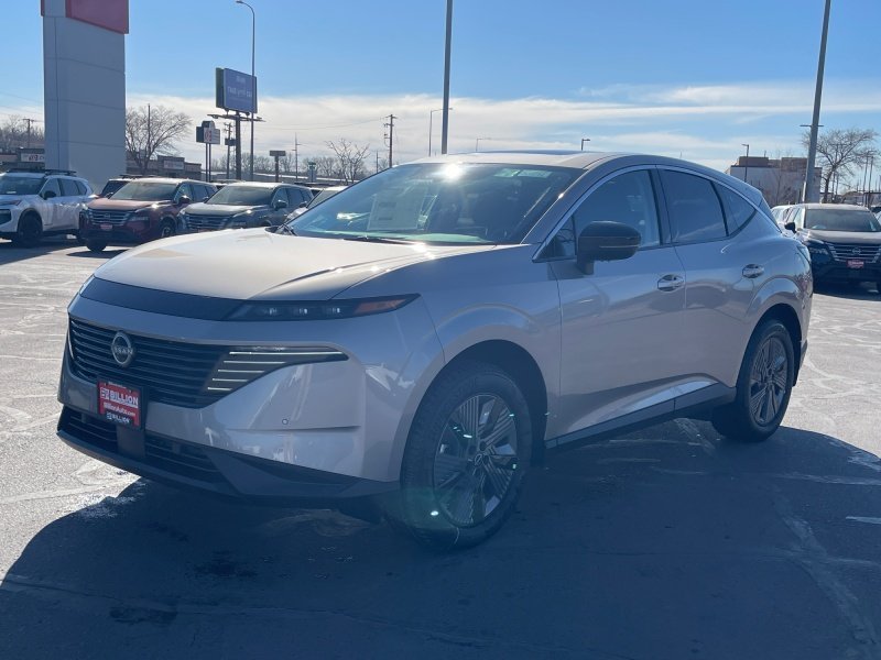 2026 Nissan Murano — front three-quarter view
