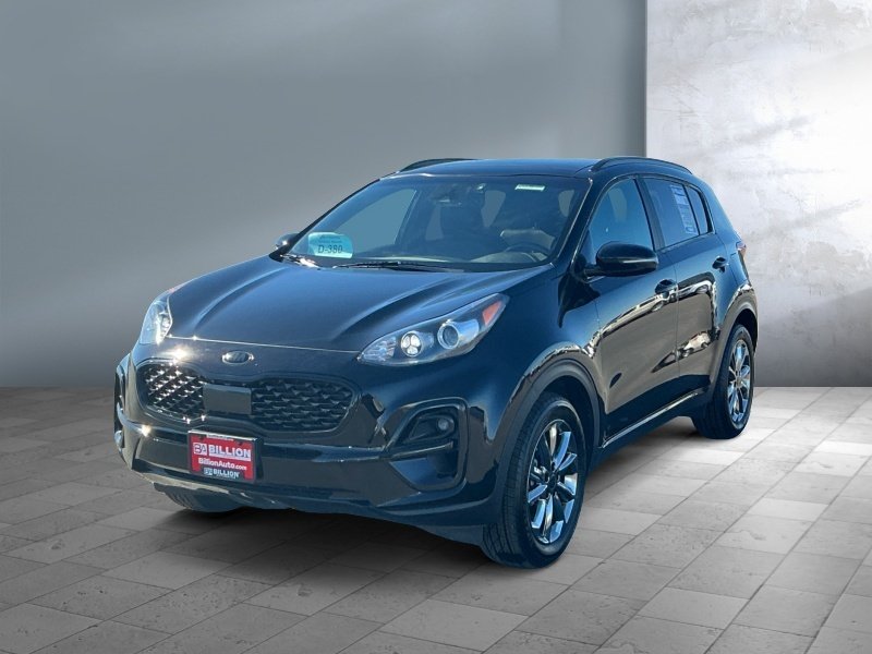 2022 Kia Sportage — front three-quarter view