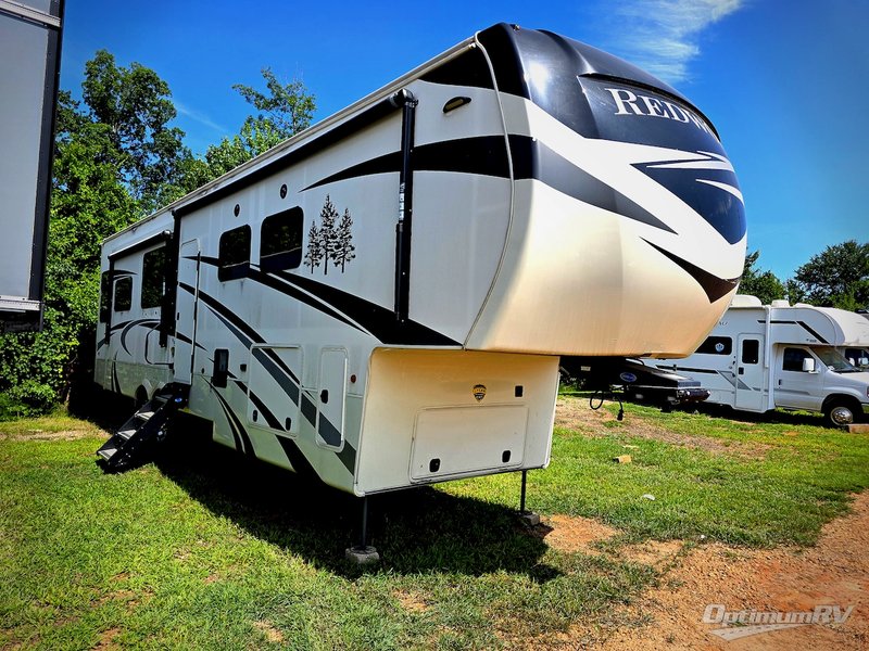 2019 Redwood RV Redwood — front three-quarter view