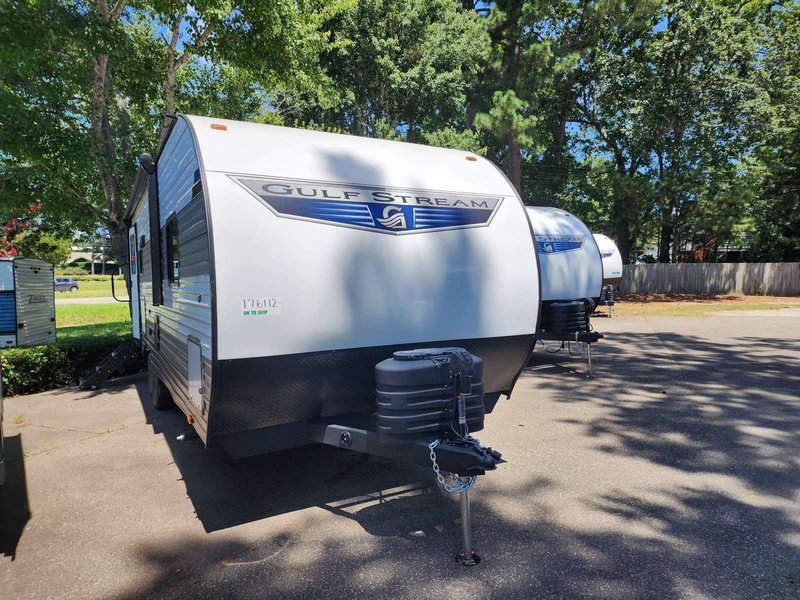 2025 GULFSTREAM AMERI-LITE 24RLS — front three-quarter view