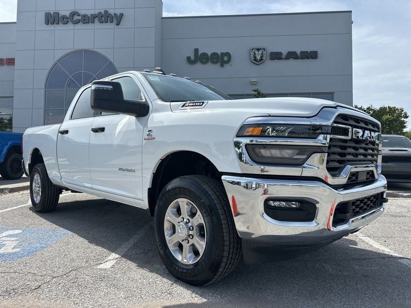 2025 RAM 2500 DJ7H91 — front three-quarter view