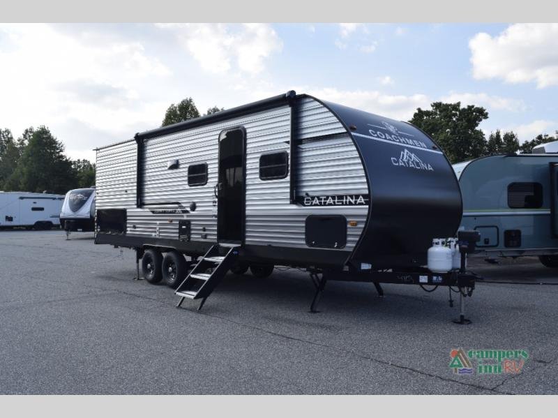 2026 Coachmen Catalina Summit Series 8 — front three-quarter view