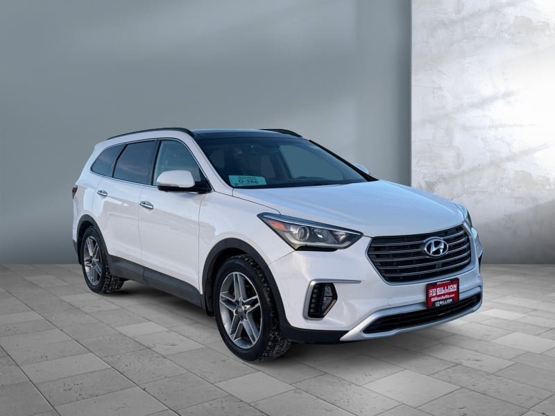 2018 Hyundai Santa Fe — front three-quarter view