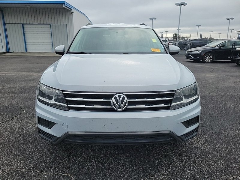 2018 Volkswagen Tiguan 2.0T S — front three-quarter view