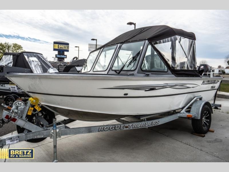 2026 Alumaweld Talon — front three-quarter view