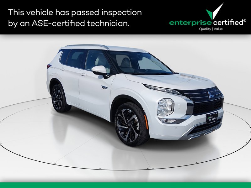 2024 Mitsubishi Outlander Plug-In Hybrid SEL S-AWC — front three-quarter view