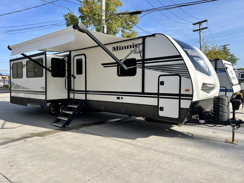 2020 Winnebago Minnie Plus — front three-quarter view