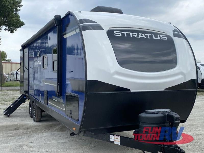 2024 Venture RV Stratus — front three-quarter view