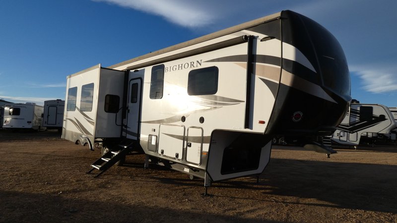 2020 Heartland Bighorn — front three-quarter view