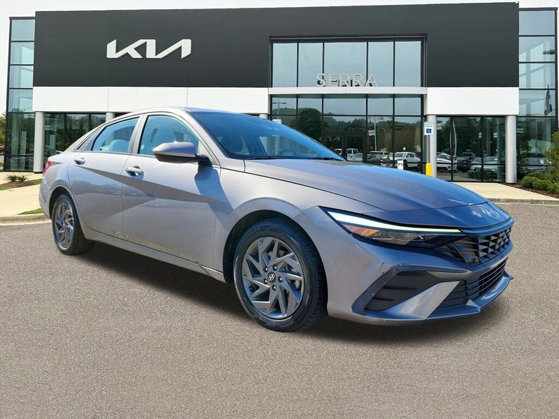 2024 Hyundai Elantra SEL in Fluid Metal — front three-quarter view