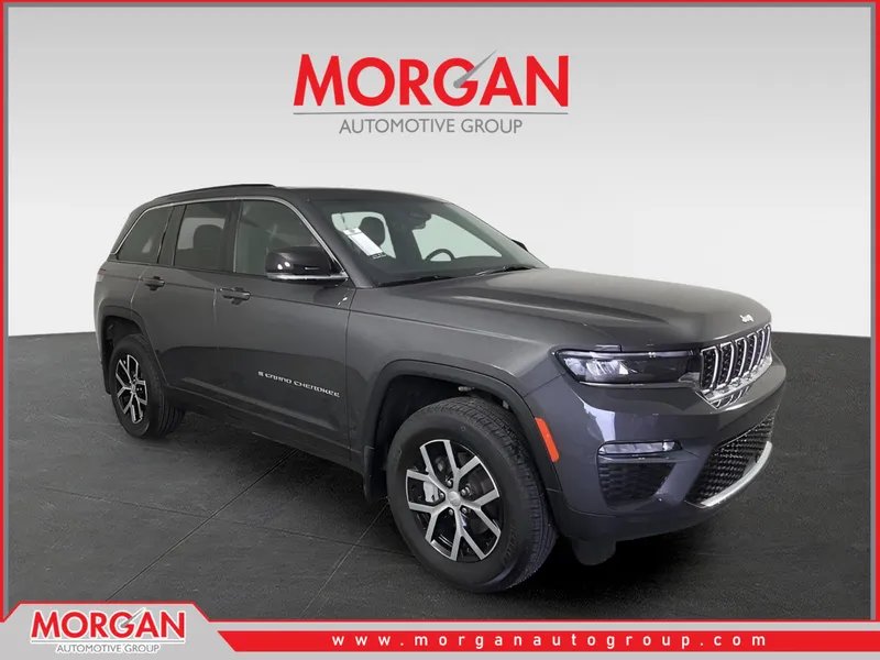 2025 Jeep Grand Cherokee Limited in Gray — front three-quarter view