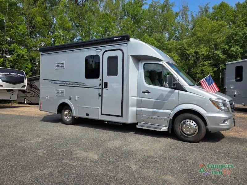 2019 Pleasure-Way Plateau XLMB — front three-quarter view