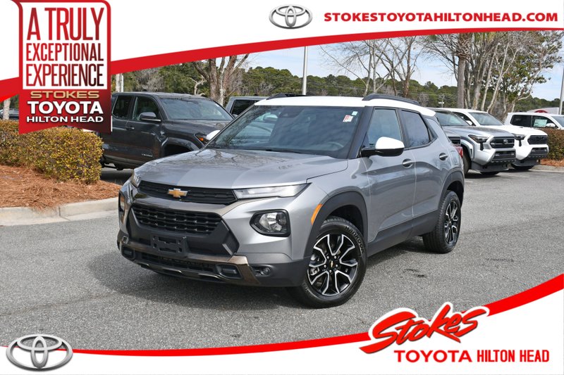 2023 Chevrolet TrailBlazer ACTIV in Gray — front three-quarter view