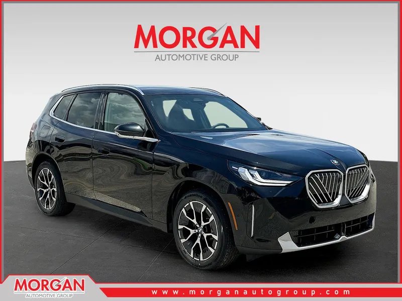 2025 BMW X3 30 xDrive in Black Sapphire Metallic — front three-quarter view