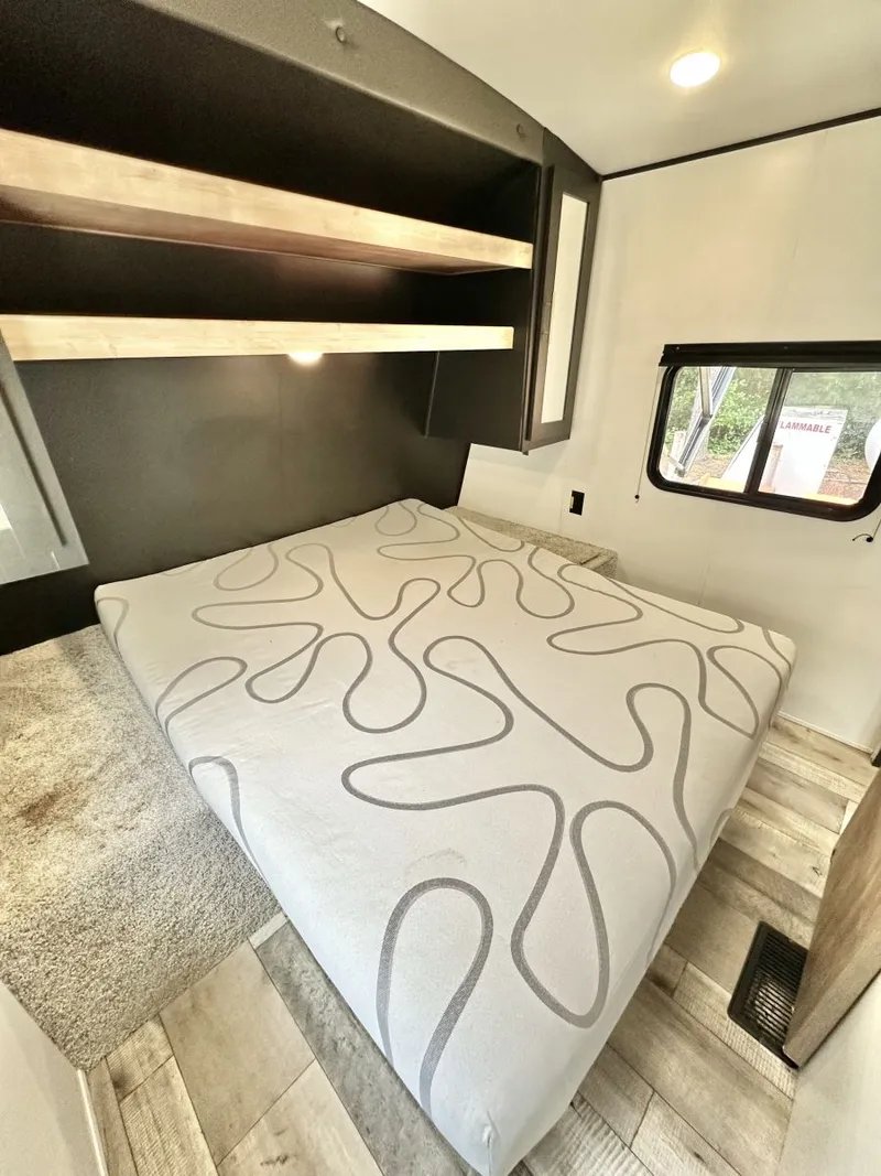 2022 Keystone Rv Springdale SG303BH — front three-quarter view