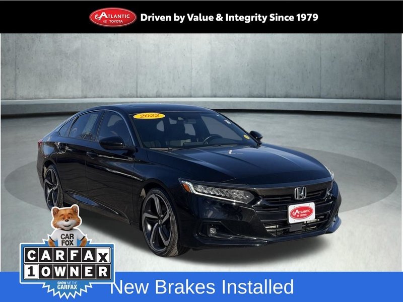 2022 Honda Accord — front three-quarter view