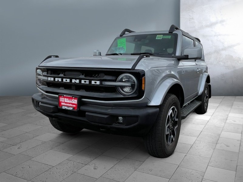 2022 Ford Bronco — front three-quarter view