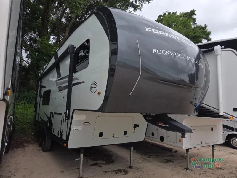2025 Forest River Rockwood Signature — front three-quarter view