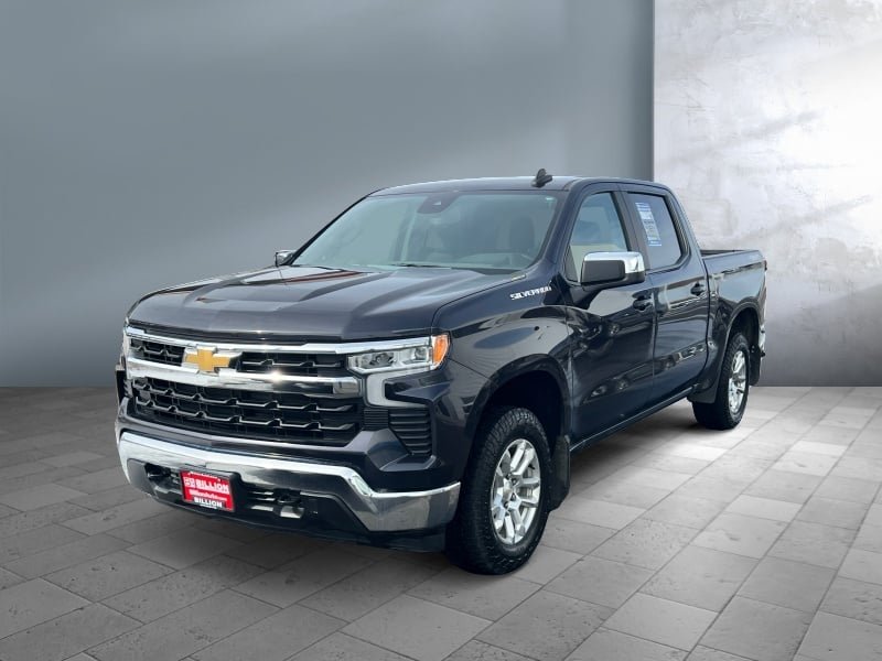 2022 Chevrolet Silverado 1500 — front three-quarter view