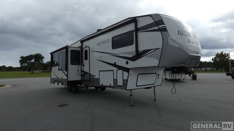 2023 Alliance RV Avenue — front three-quarter view