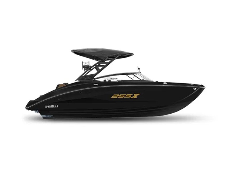 2026 Yamaha Boats 255XD — front three-quarter view