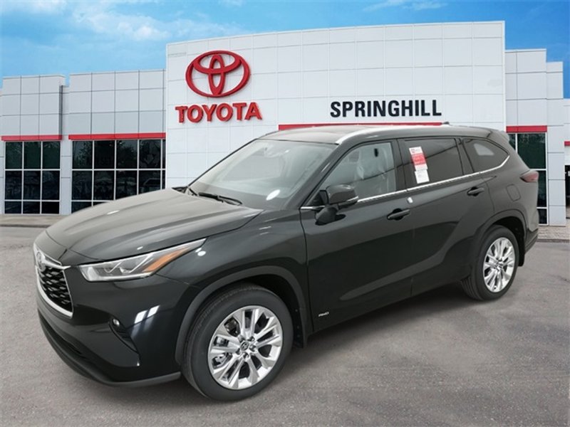 2026 Toyota Highlander Hybrid Limited — front three-quarter view