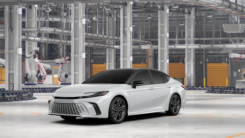 2026 Toyota Camry XSE in Wind Chill Pearl with Midnight Black Metallic roof — front three-quarter view