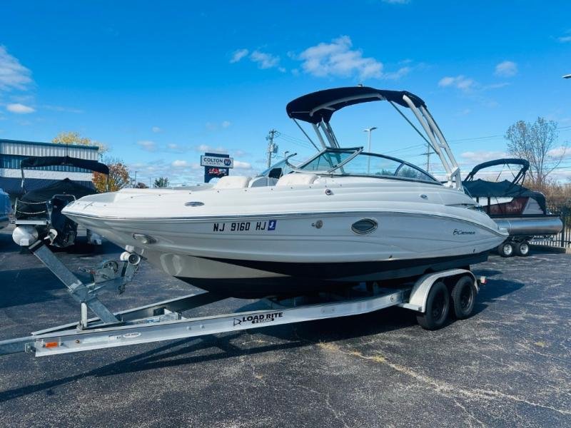 2018 Crownline Eclipse — front three-quarter view