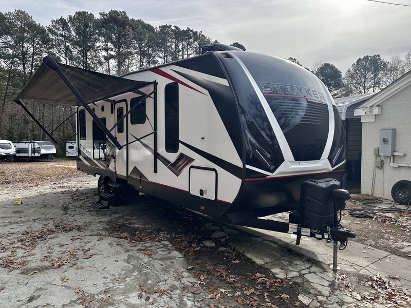 2022 Cruiser Stryker M2613 — front three-quarter view