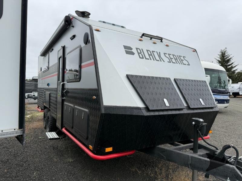 2025 BLACK SERIES Black Series Camper — front three-quarter view