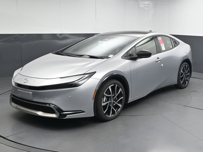 2025 Toyota Prius Plug-in Hybrid XSE Hatchback — front three-quarter view