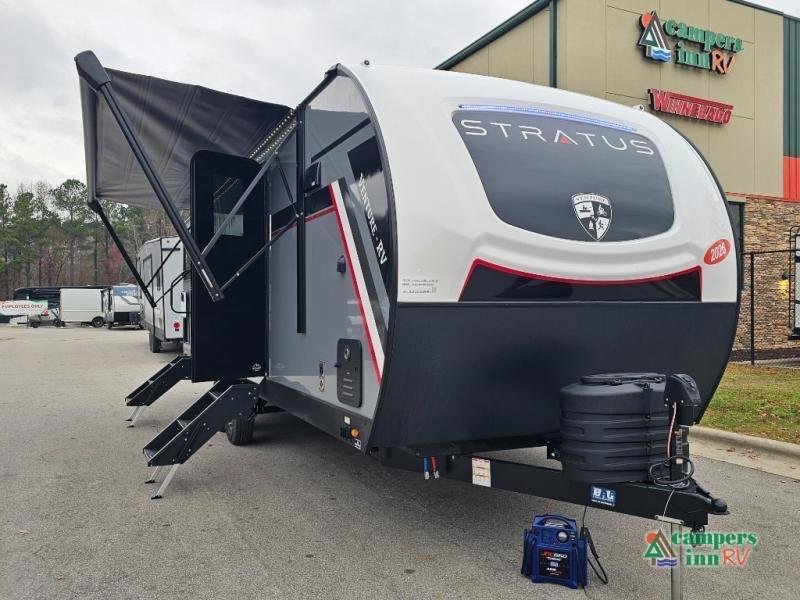 2026 Venture RV Stratus — front three-quarter view