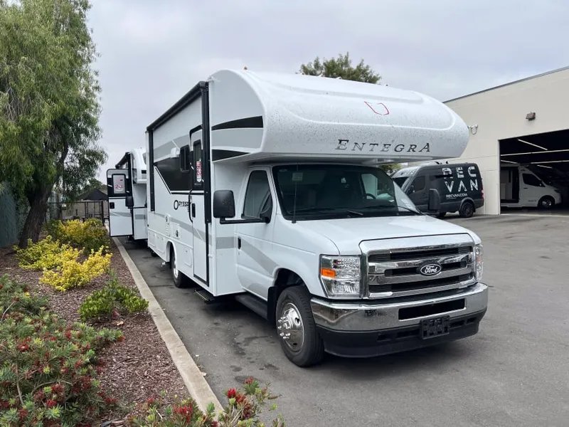 2027 Entegra ODYSSEY SE — front three-quarter view