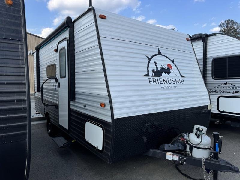 2023 Gulf Stream Ameri-Lite Super Lite — front three-quarter view