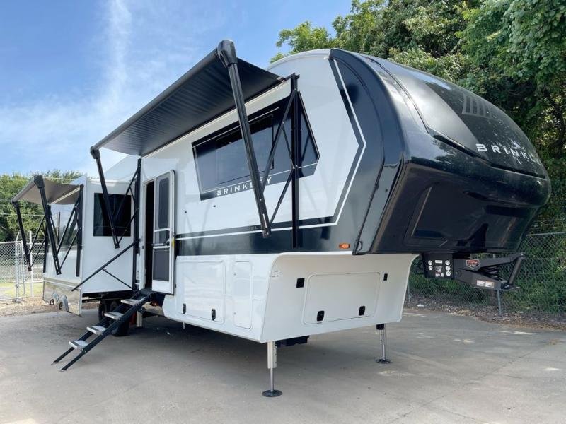 2026 Brinkley Model Z — front three-quarter view