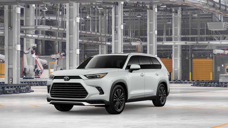 2026 Toyota Grand Highlander Hybrid MAX Platinum in White — front three-quarter view