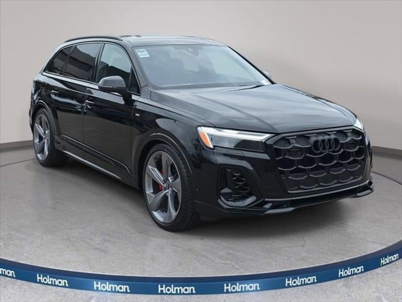 2026 Audi Q7 Prestige Sport plus 55 TFSI quattro tiptronic — front three-quarter view