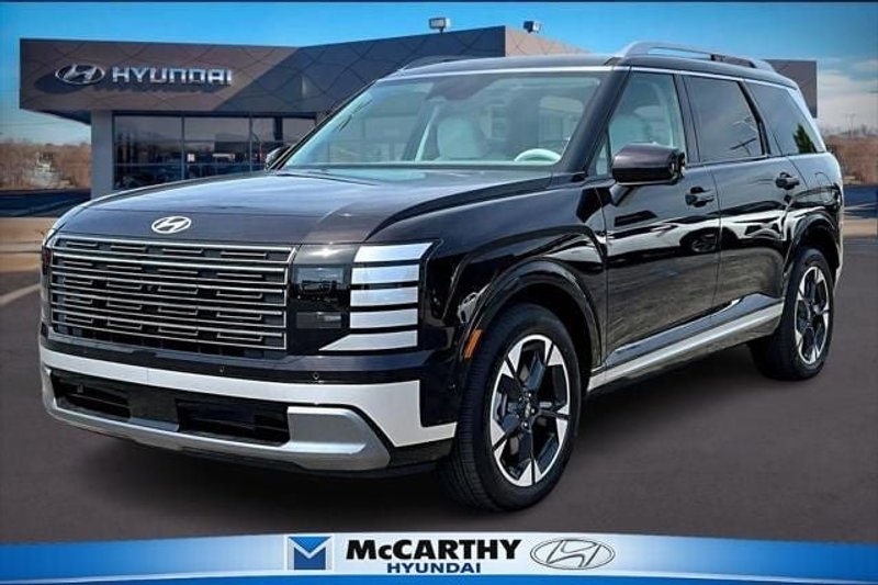 2026 Hyundai Palisade J2472F65 — front three-quarter view
